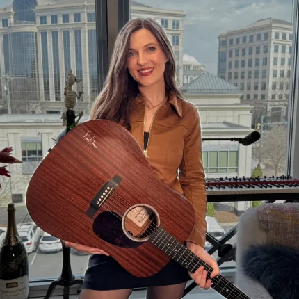 Anna J Stamato
