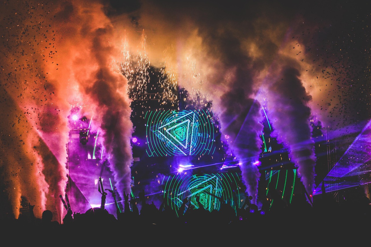 EDM vs. Techno – What’s the Difference 7 ostrovsky festival 3466251 1280